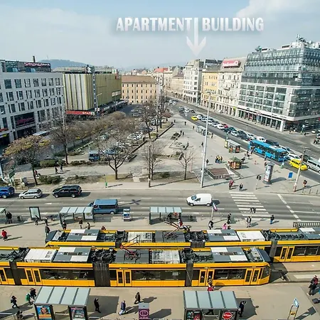 Elegant 125m2 In Center Of Lejlighed