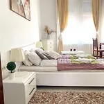Elegant 125m2 In Center Of Budapest