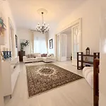 Apartman Elegant 125m2 In Center Of
