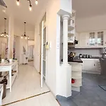 Elegant 125m2 In Center Of Budapest