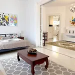 Elegant 125m2 In Center Of Apartman *