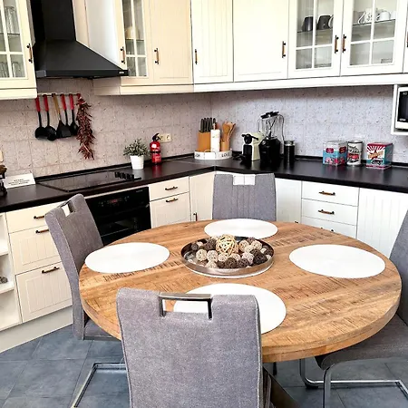 Elegant 125m2 In Center Of Apartment *