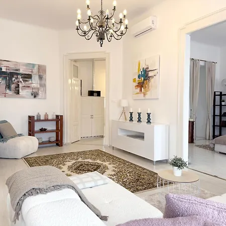 Elegant 125m2 In Center Of * Budapest