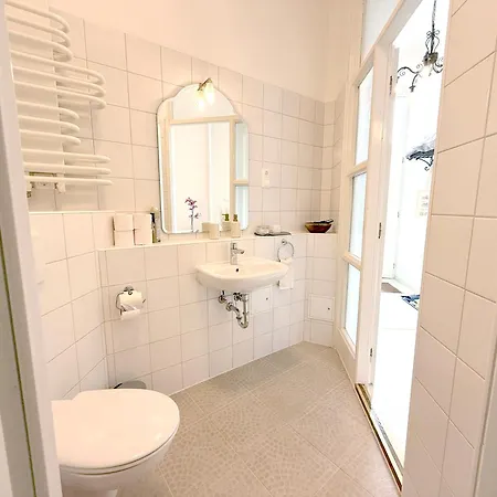 Elegant 125m2 In Center Of