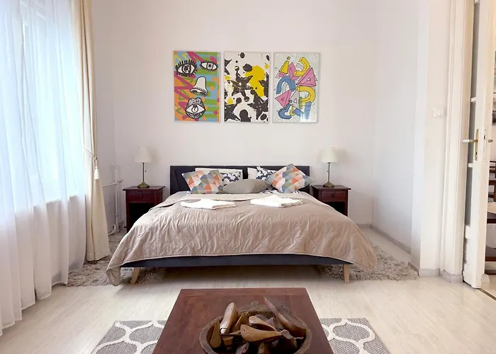 Apartament Elegant 125m2 In Center Of *