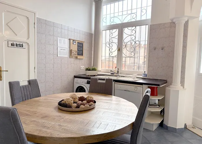 Elegant 125m2 In Center Of Apartament *