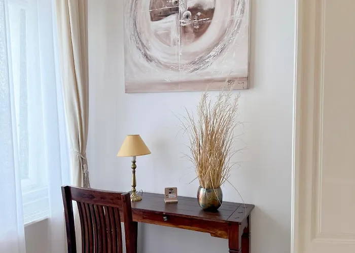 Elegant 125m2 In Center Of Apartament