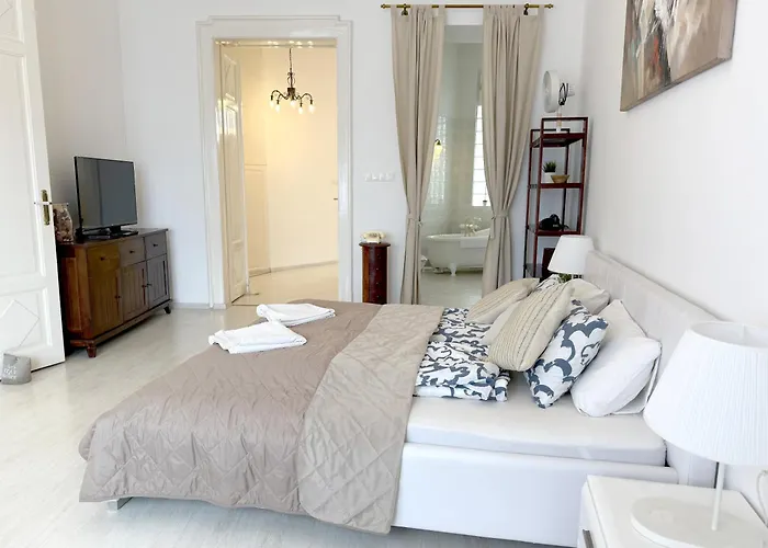 Elegant 125m2 In Center Of Apartament *