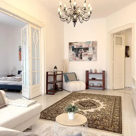 Elegant 125m2 In Center Of Appartamento Budapest