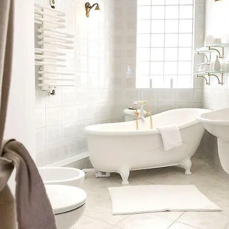 Appartamento Elegant 125m2 In Center Of
